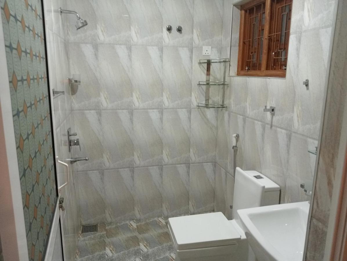 Thuvaraga Inn Nuwara Eliya Zewnętrze zdjęcie