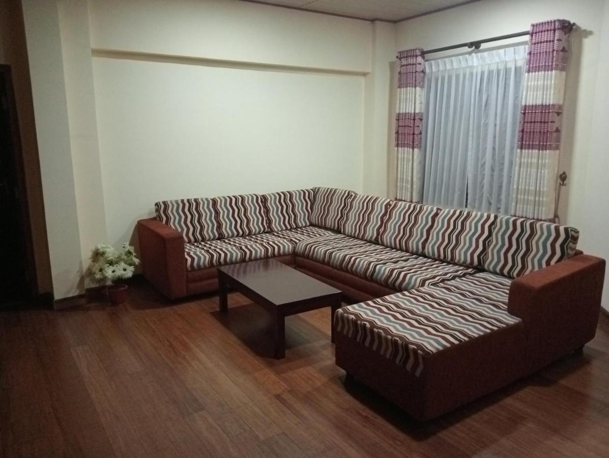 Thuvaraga Inn Nuwara Eliya Zewnętrze zdjęcie