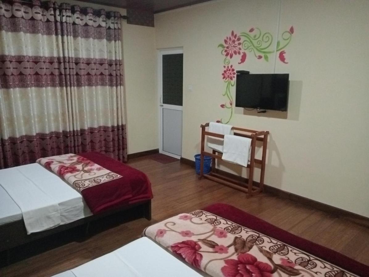 Thuvaraga Inn Nuwara Eliya Zewnętrze zdjęcie